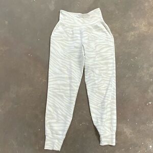 Old Navy Active Powersoft High Rise Jogger Womens Small Go Dry Ankle Pants Zebra